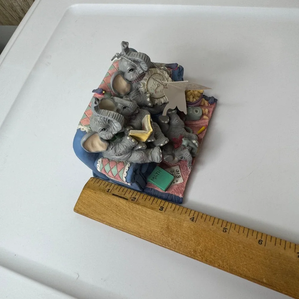 Luckyphants Elephant‎ Figurine Home Sweet Home Banberry Designs 1097